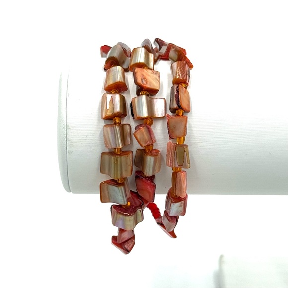 NWT Calypso Studios Inc. Boho Triple Strand Mother of Pearl Stretch Bracelet - Picture 1 of 7